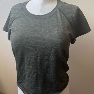 Lululemon Define T-Shirt Top
